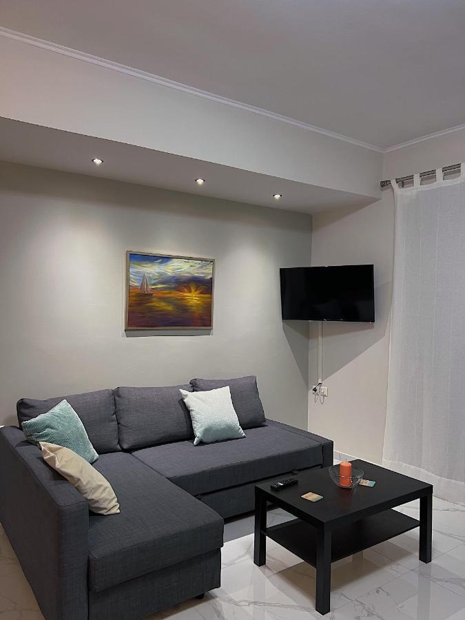 Sea Horizon Suites Халкис Екстериор снимка
