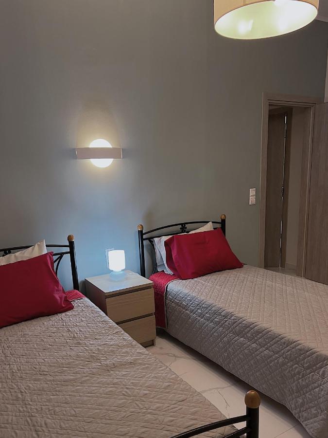 Sea Horizon Suites Халкис Екстериор снимка